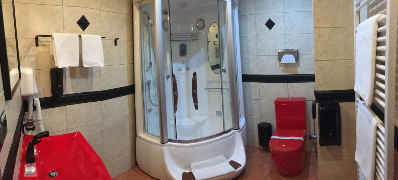 Hotel Alexander'S Nyitra Kültér fotó